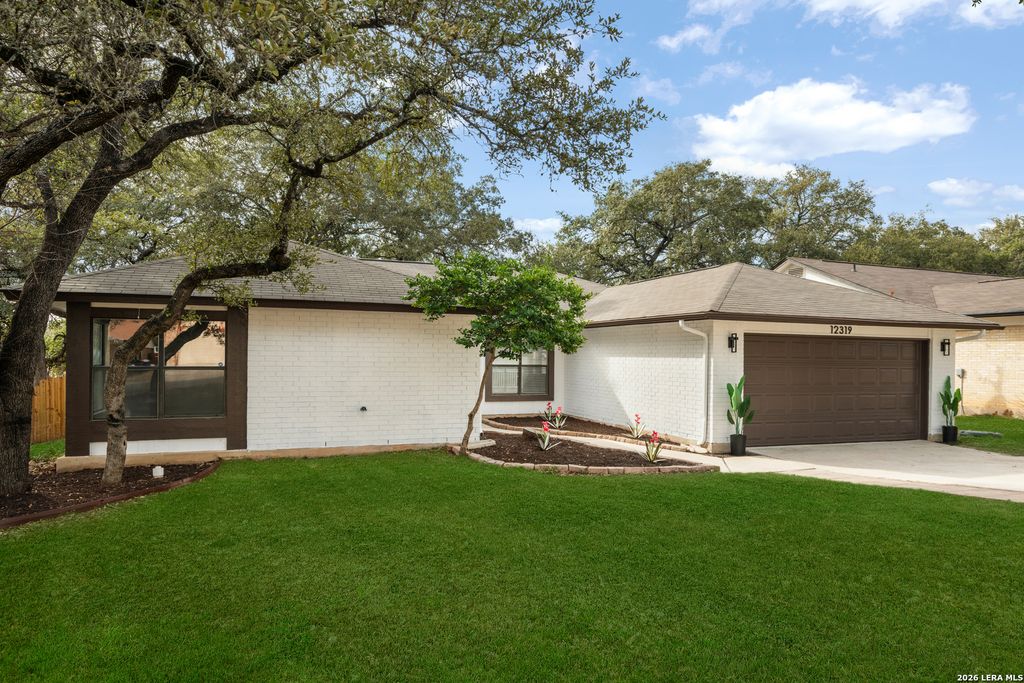 Photo of 12319 Autumn Vista, San Antonio, TX 78249 (MLS # 1944468)
