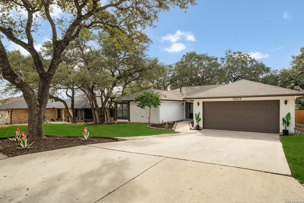 Photo of 12319 Autumn Vista, San Antonio, TX 78249 (MLS # 1944468)