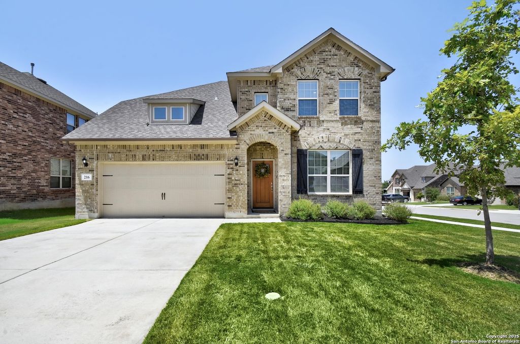 Photo of 216 Kilmarnock, Boerne, TX 78015 (MLS # 1885911)