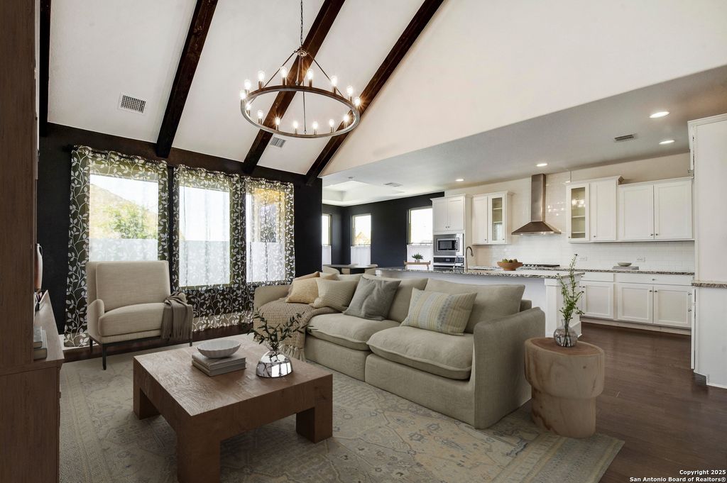 Photo of 216 Kilmarnock, Boerne, TX 78015 (MLS # 1885911)