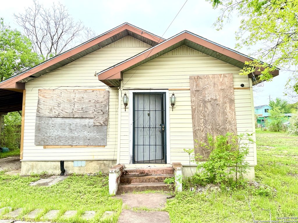 Photo of 716 Sherman, San Antonio, TX 78202 (MLS # 1855469)
