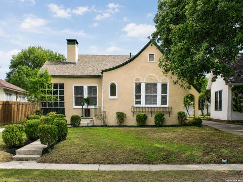 Property photo of 306 W Lullwood Ave, San Antonio, TX 78212