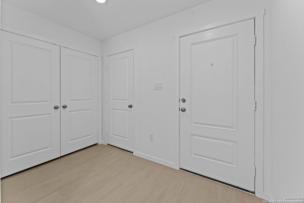 Photo of 7230 Brownleaf Dr, San Antonio, TX 78227 (MLS # 1930177)