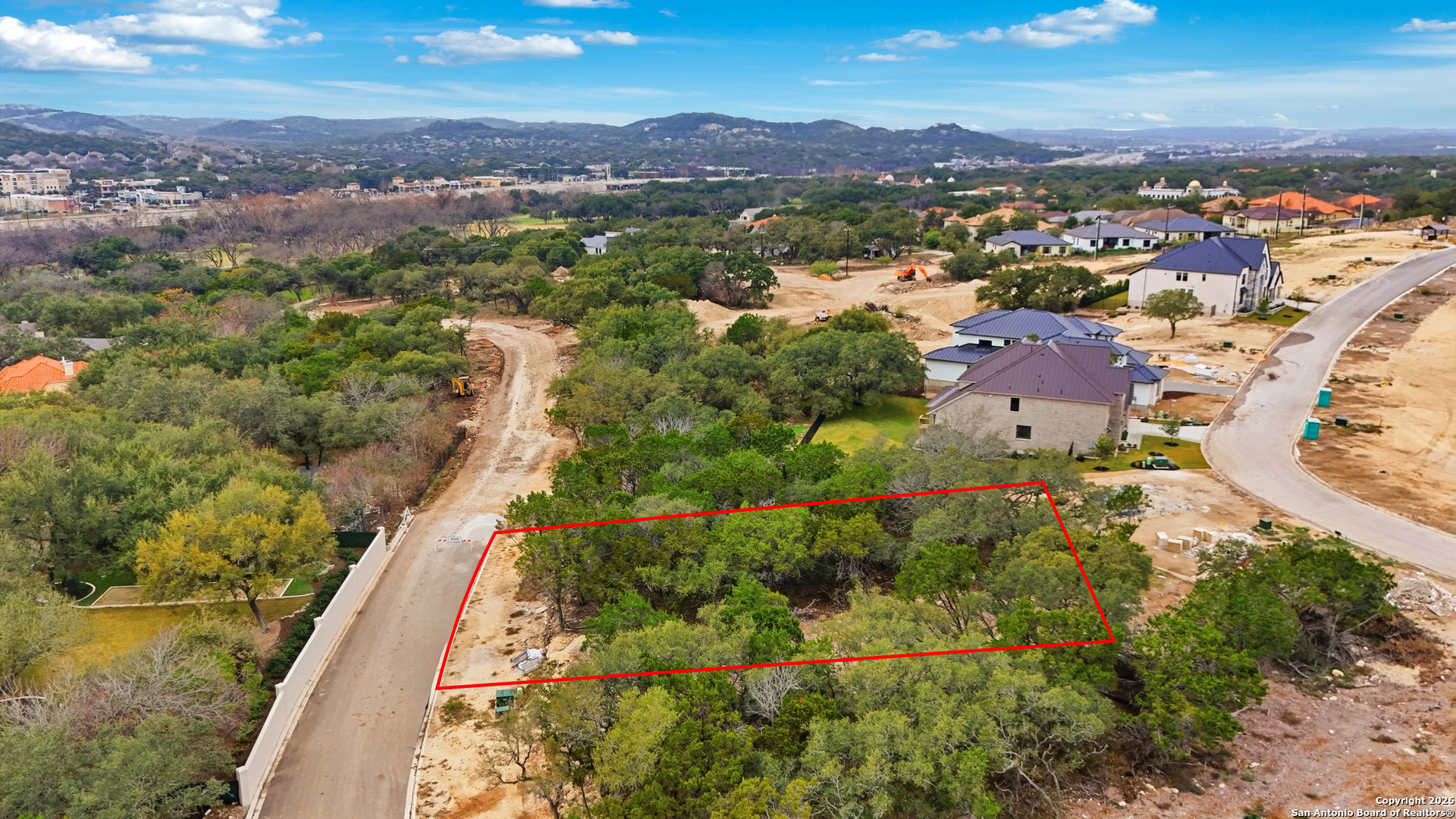 6619 Live Oak Valley