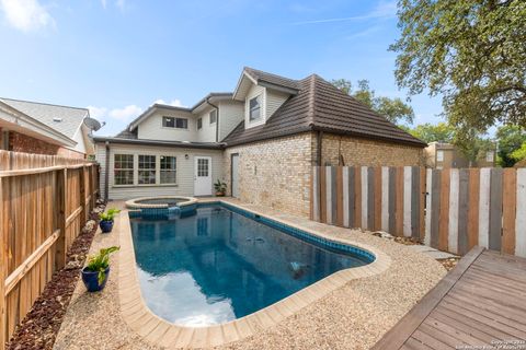 5203 Metcalf Windcrest TX 78239