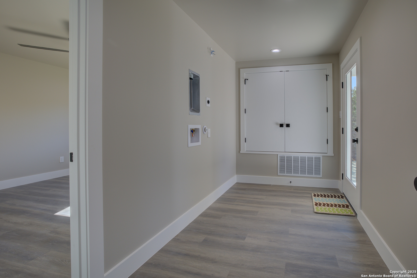 Canyon Lake, Texas 78133, United States, 3 Bedrooms Bedrooms, ,2 BathroomsBathrooms,Residential,Active,10606