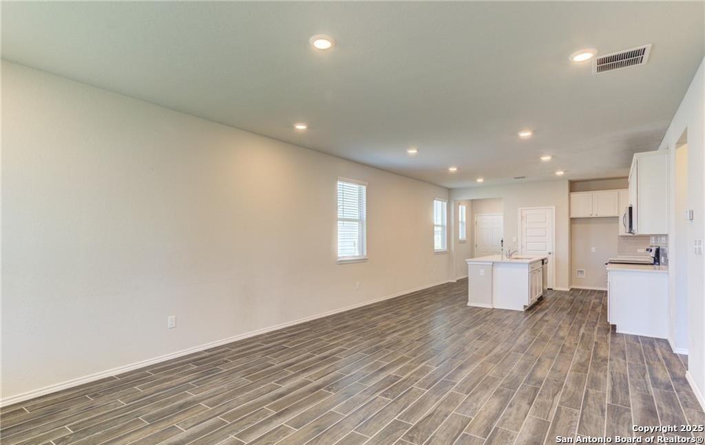 Seguin, Texas 78155, United States, 4 Bedrooms Bedrooms, ,3 BathroomsBathrooms,Residential,Active,153479