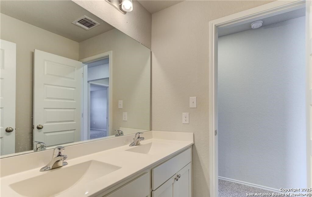 Seguin, Texas 78155, United States, 4 Bedrooms Bedrooms, ,3 BathroomsBathrooms,Residential,Active,153479