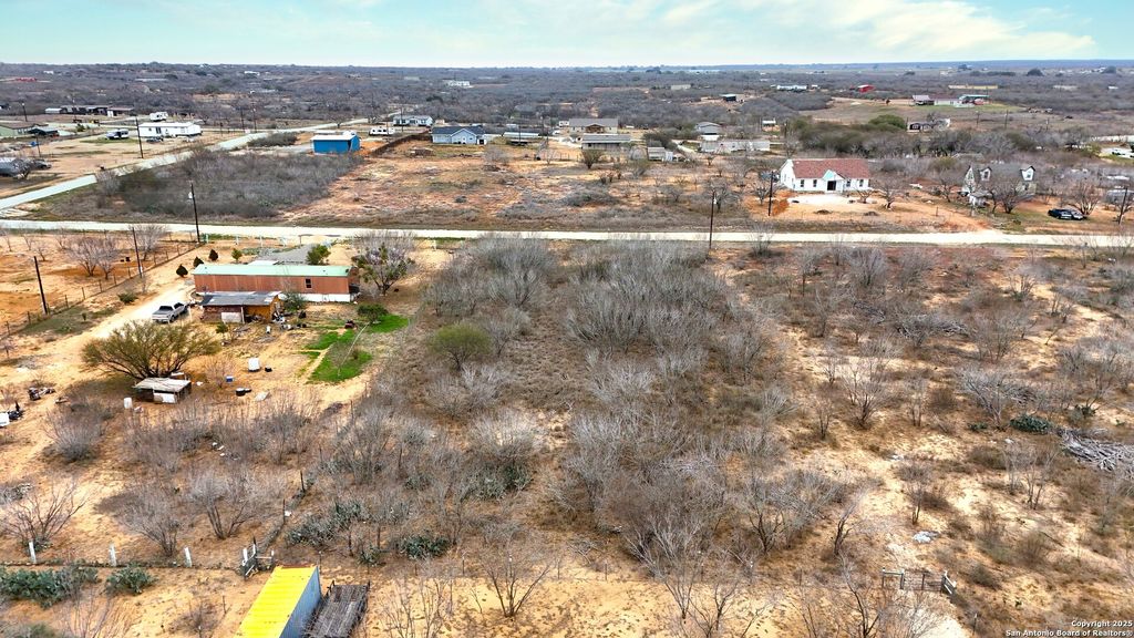 Photo of 116 County Road 2666, Devine, TX 78016 (MLS # 1847321)