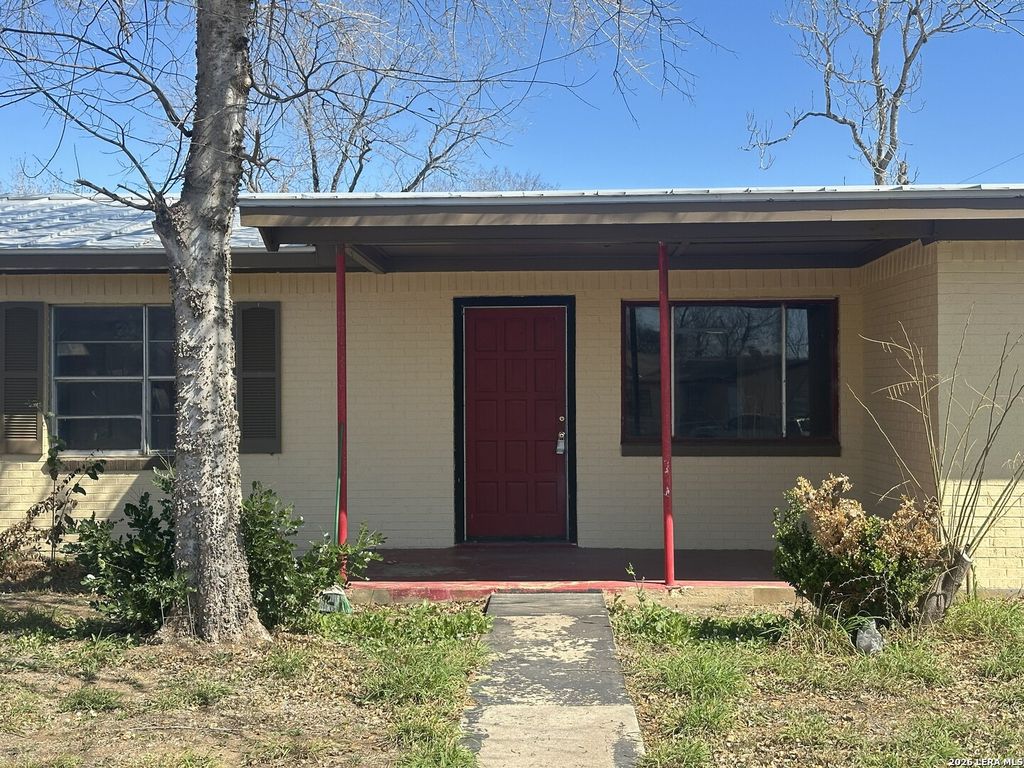 Photo of 237 Kelly st, Poteet, TX 78065 (MLS # 1943826)
