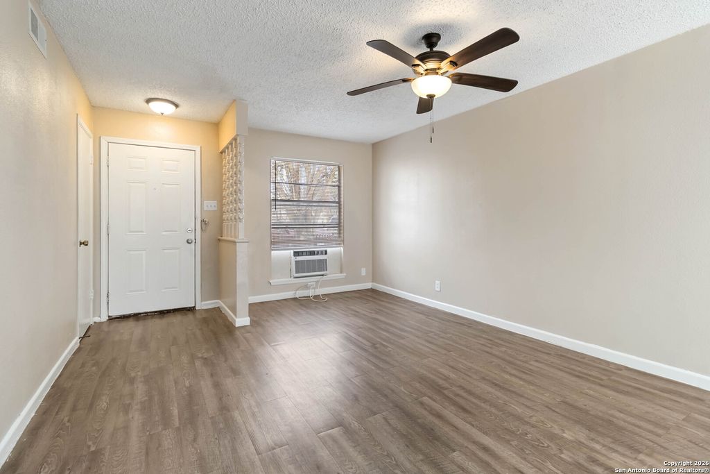 Photo of 2014 ANCHOR DR, San Antonio, TX 78213 (MLS # 1933668)