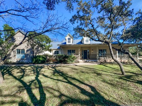 Photo of 335 Berry Oaks Drive, Bulverde, TX 78163 (MLS # 1931512)