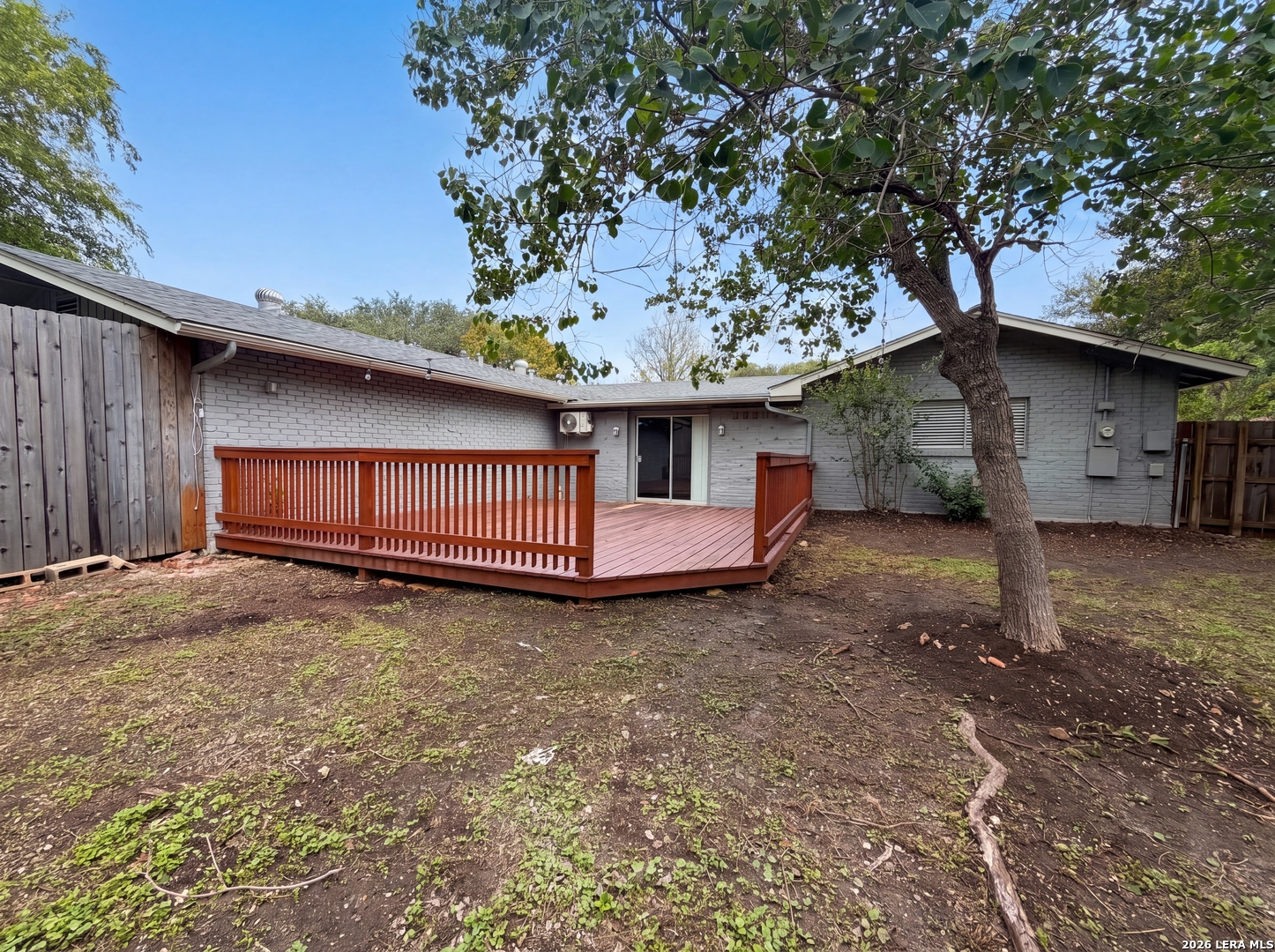 1118 MELISSA DR