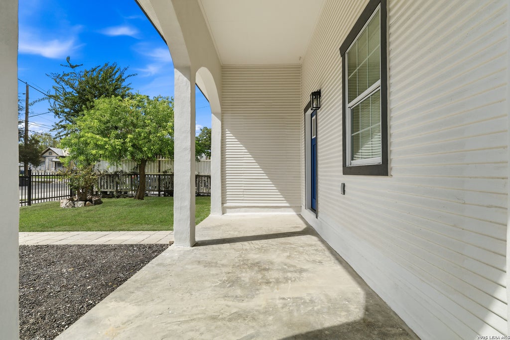 Photo of 905 LAMAR ST, San Antonio, TX 78202 (MLS # 2024344)