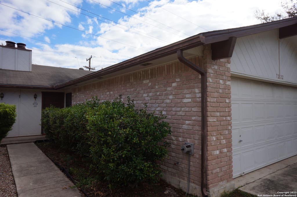 Photo of 7222 RIMWOOD, Live Oak, TX 78233 (MLS # 1945379)
