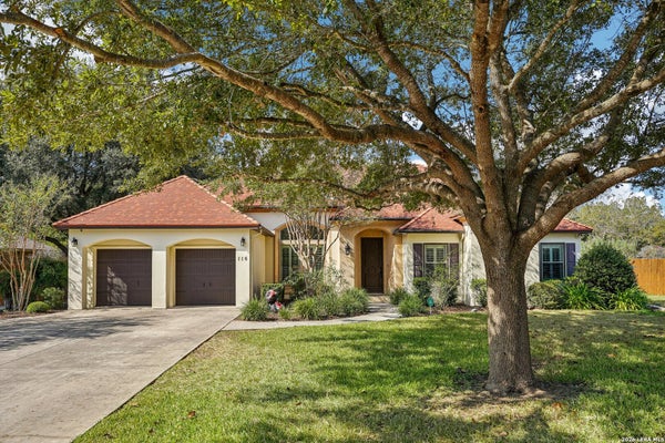 116 LAS BRISAS BLVD, SEGUIN, TX 78155 - Image 9c544230fa9eaef14affe34d0b9bfaad/3337336434