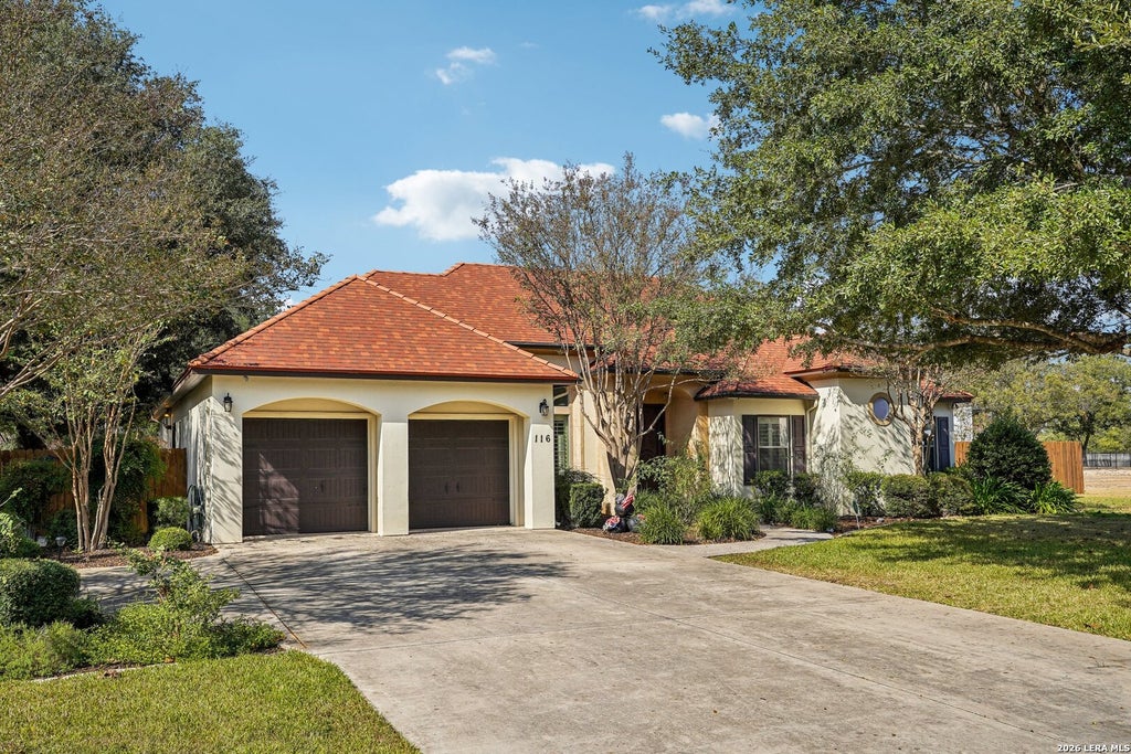 Photo of 116 LAS BRISAS BLVD, Seguin, TX 78155 (MLS # 2012908)