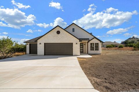 A home in Blanco