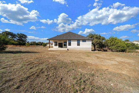 A home in Blanco