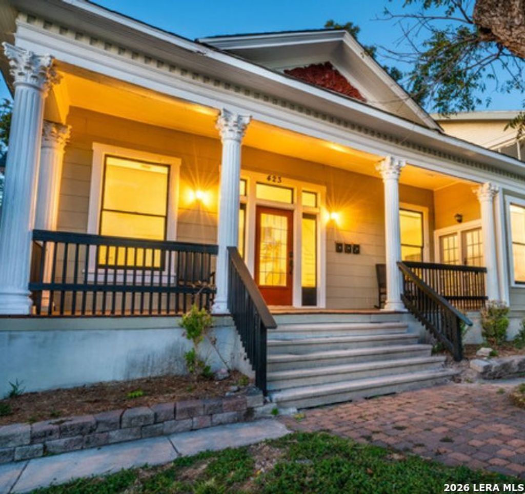 Photo of 423 W Magnolia 1 #1, San Antonio, TX 78212 (MLS # 1938435)