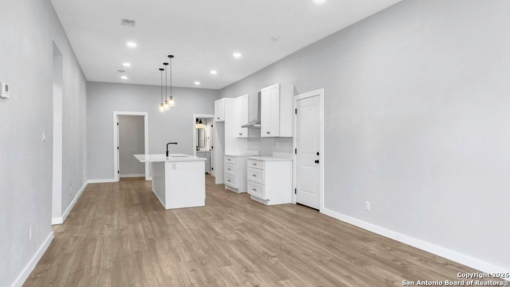 Photo of 219 Saint James, San Antonio, TX 78202 (MLS # 1931560)