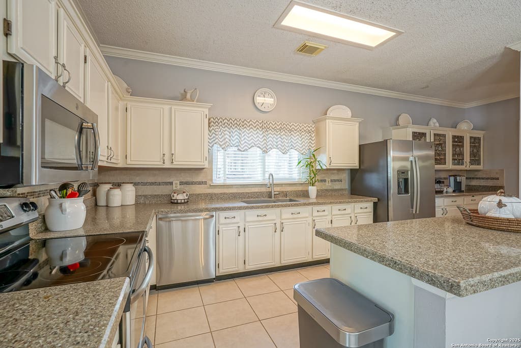 Photo of 8410 Tiguex, Universal City, TX 78148 (MLS # 1921300)