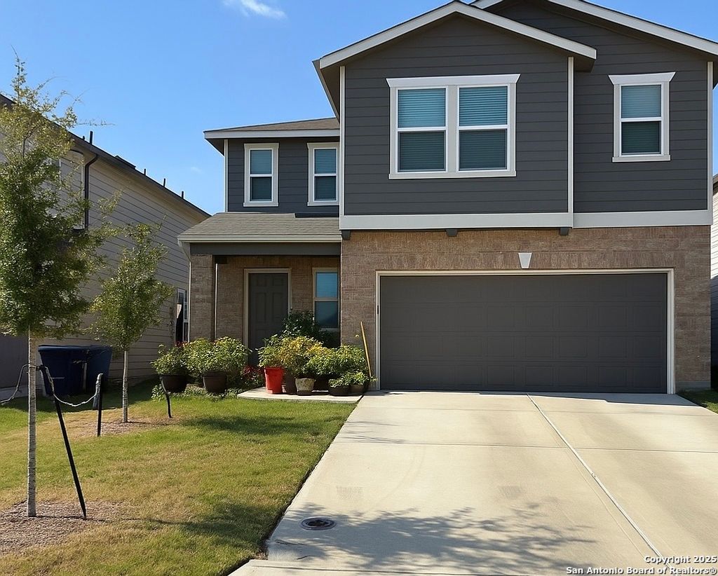 Photo of 580 Valley Garden, New Braunfels, TX 78130 (MLS # 1915862)