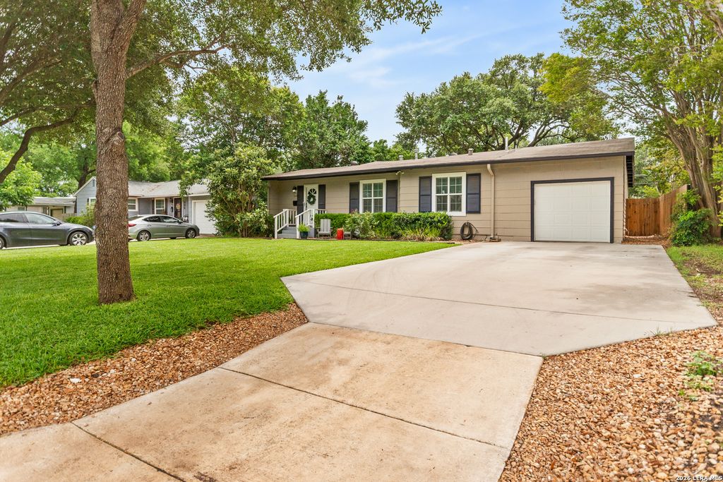 Photo of 318 BREES BLVD, San Antonio, TX 78209 (MLS # 1973098)