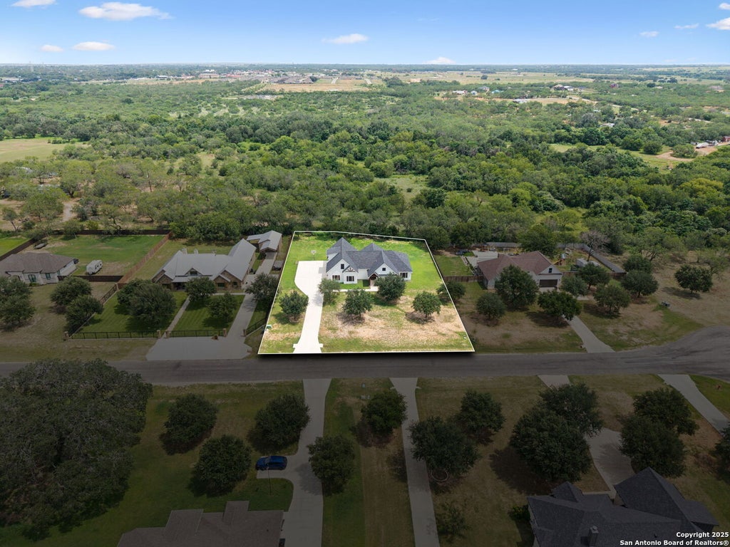 Photo of 177 E Short Meadow Dr, Lytle, TX 78052 (MLS # 1991926)