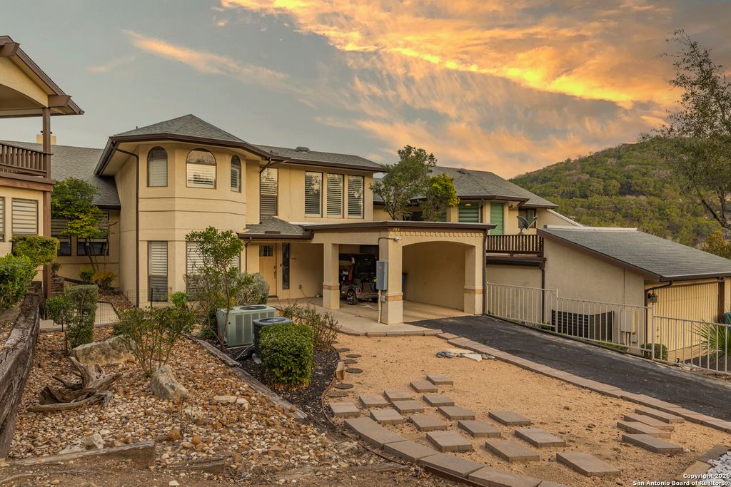 Photo of 105 Tapatio Dr E 105 #105, Boerne, TX 78006 (MLS # 1911503)