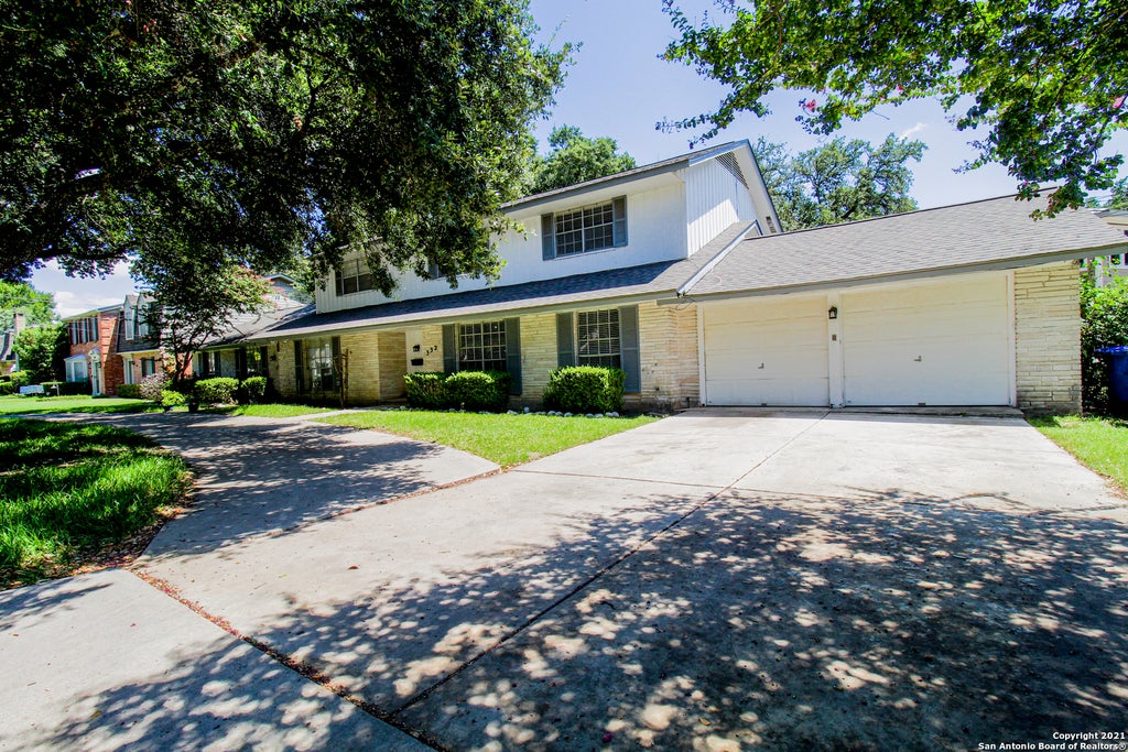 Photo of 332 E Terra Alta Dr, San Antonio, TX 78209 (MLS # 2023121)