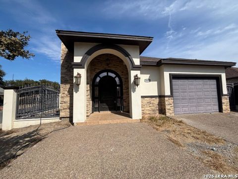 3802 Daniela Loop Laredo TX 78043