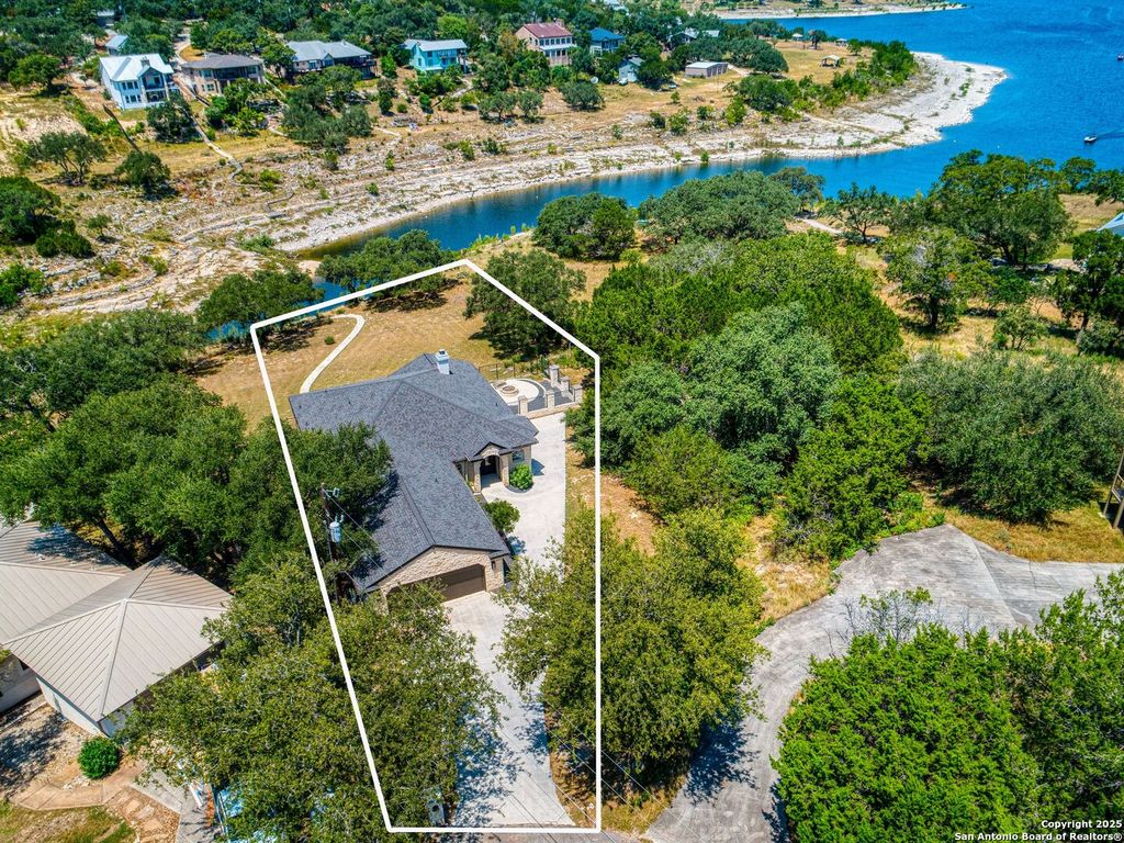 Photo of 321 Village View, Canyon Lake, TX 78133 (MLS # 1894159)