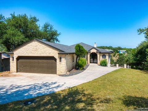 321 Village View Canyon Lake TX 78133