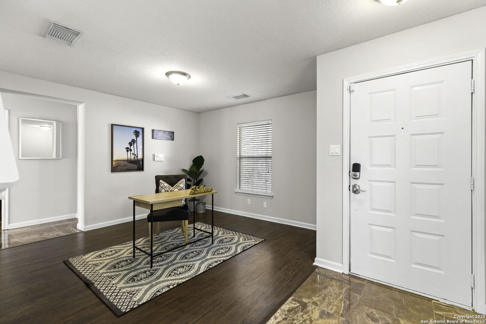 13567 Hickory Legend
