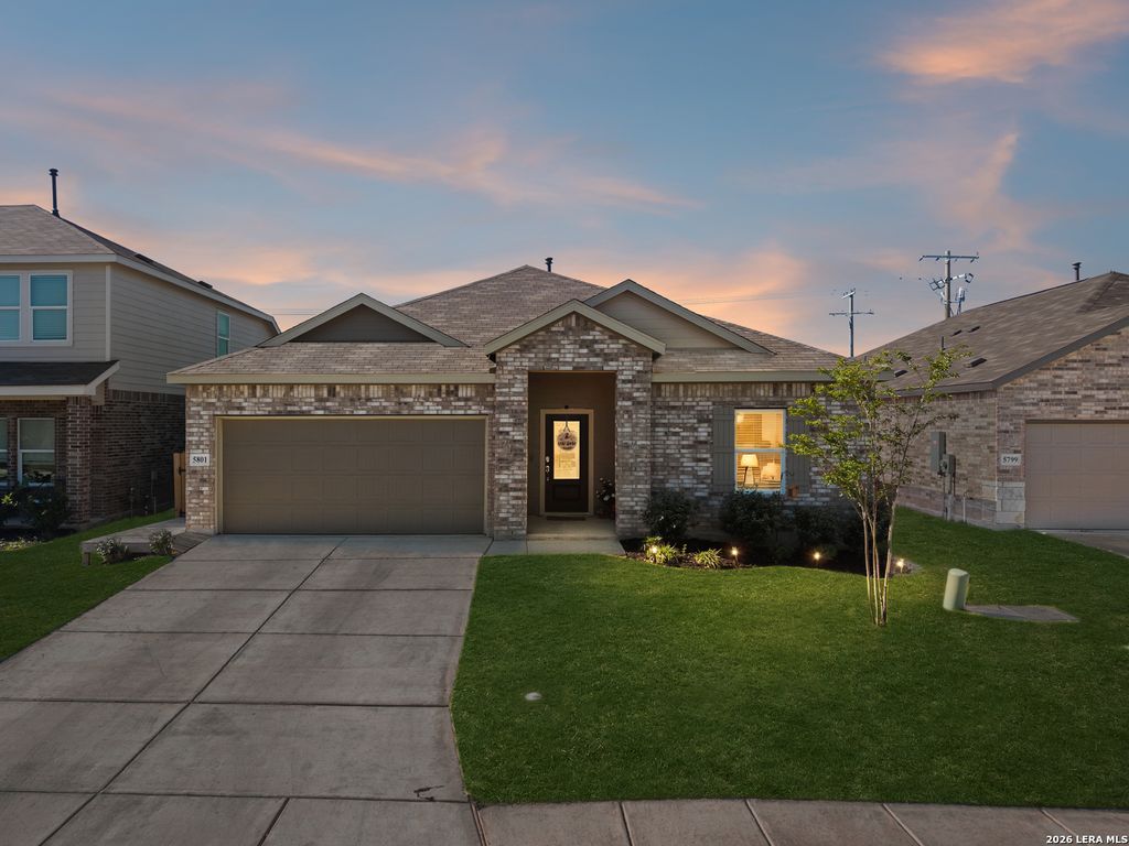 Photo of 5801 Musquiz Ridge, Seguin, TX 78155 (MLS # 1956555)