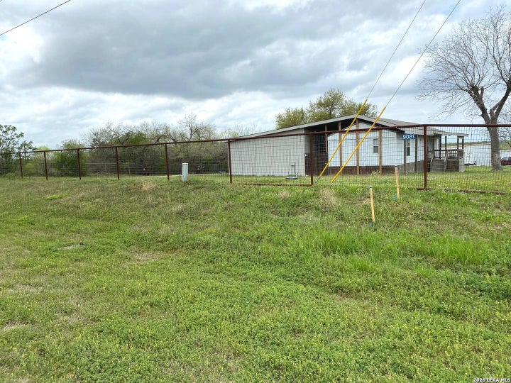 Photo 1 of 6 — 9075 Loop 1604, Elmendorf, TX 78112