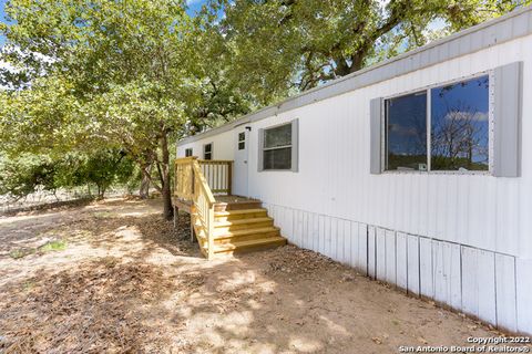 A home in Floresville