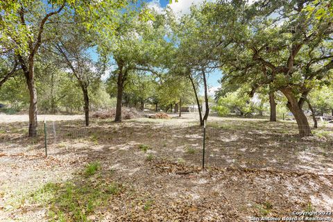 A home in Floresville