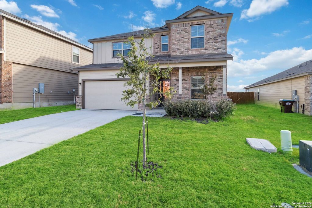 Photo of 1033 Windflower, New Braunfels, TX 78130 (MLS # 1973555)