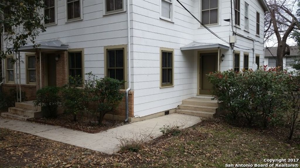 Photo of 245 post 4 #4, San Antonio, TX 78215 (MLS # 1958283)