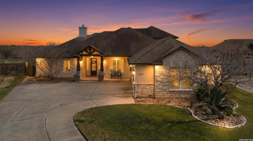 Photo of 5830 Lago Vista, Corpus Christi, TX 78414 (MLS # 1944035)