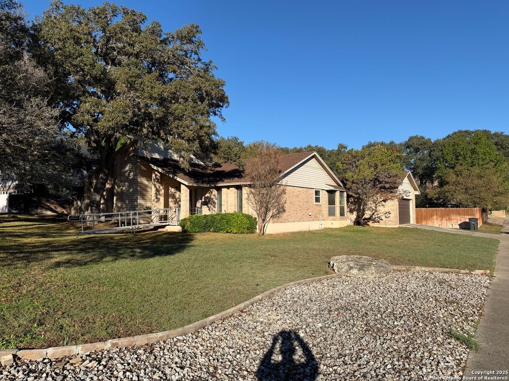 Photo of 13311 BARNSBURY SQ, San Antonio, TX 78232 (MLS # 1924995)