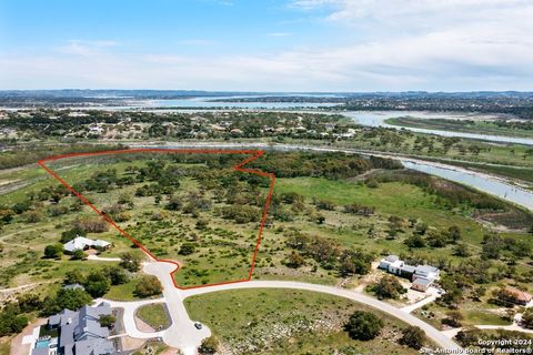 1124 Aguayo Dr Canyon Lake TX 78133