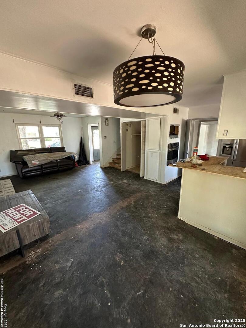 1707 SEARCY