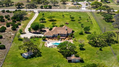 Photo of 126 Juniper Ln, Boerne, TX 78006 (MLS # 1956530)