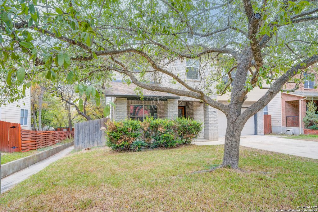 Photo of 17226 Irongate Rail, San Antonio, TX 78247 (MLS # 1929409)