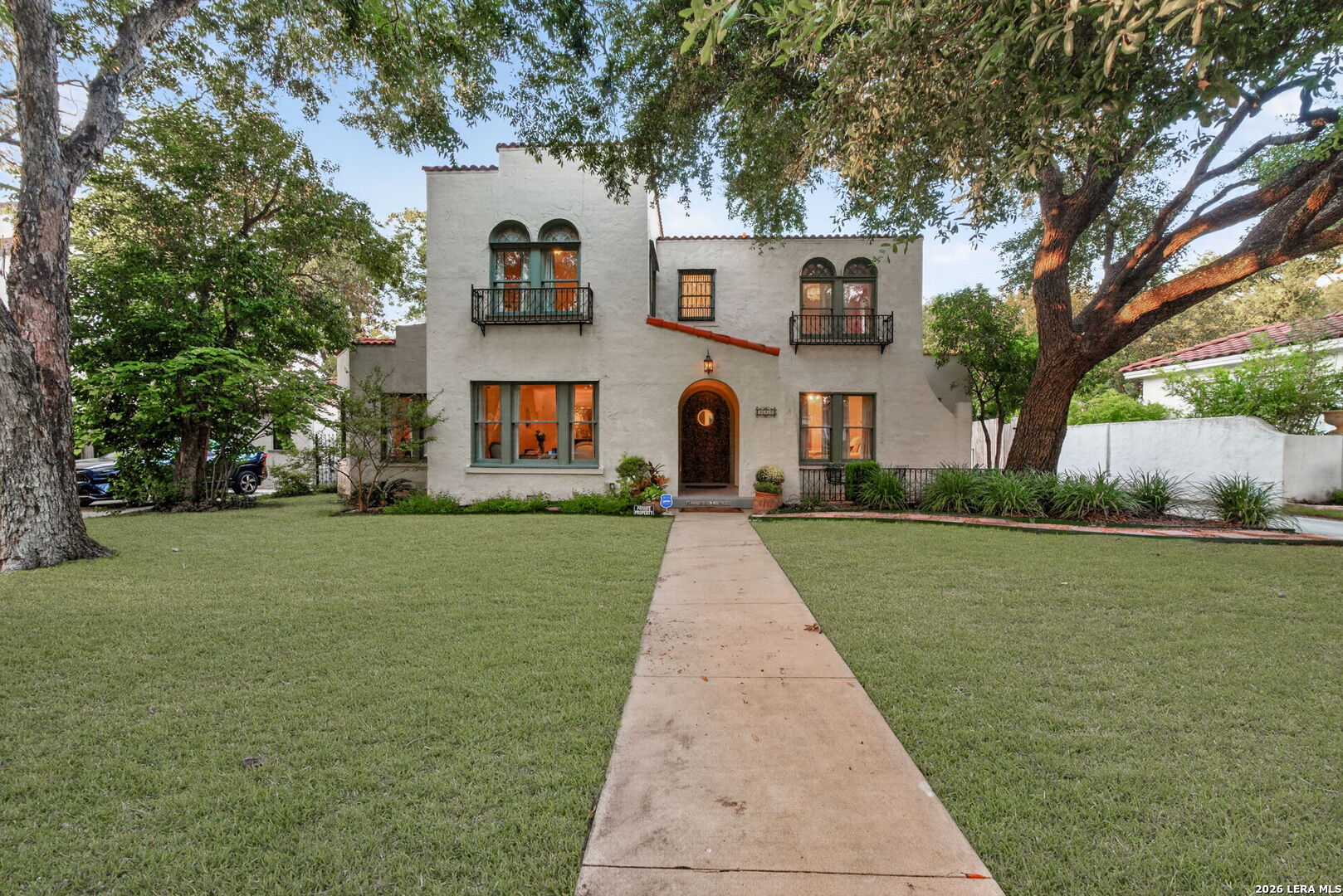 339 W HOLLYWOOD AVE