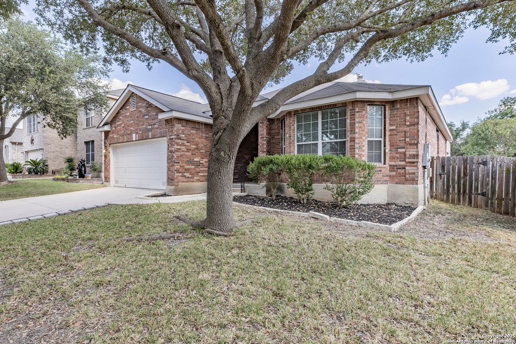 Photo of 117 Kitty Hawk Run, Cibolo, TX 78108 (MLS # 1912881)