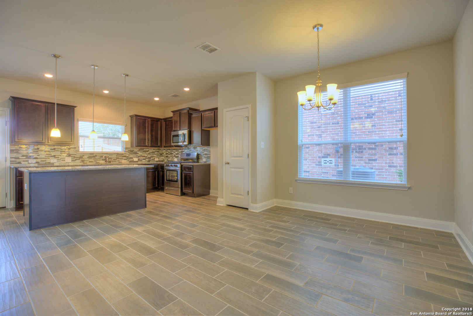 5827 Couble Falls